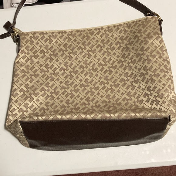 Tommy Monogram Canvas Bag NEW WITHOUT TAGS - Picture 3 of 11